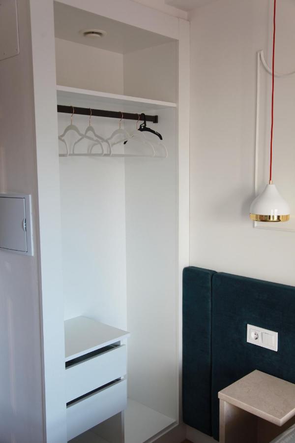 Hotel Suites Moma Centro วิลยานูเอวา เด ลา เซเรนา ภายนอก รูปภาพ